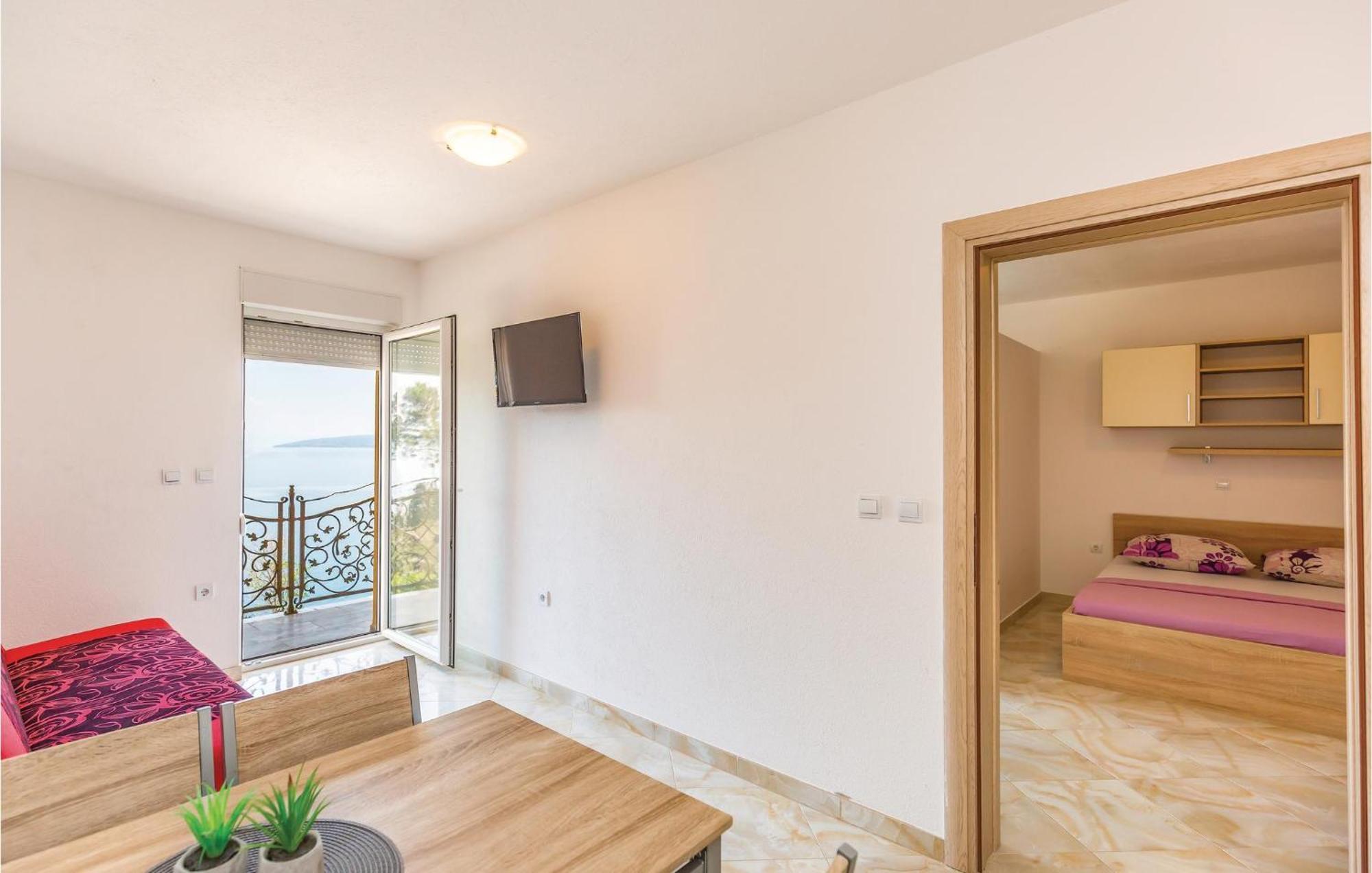 Nice Apartment In Krvavica With House Sea View Dış mekan fotoğraf