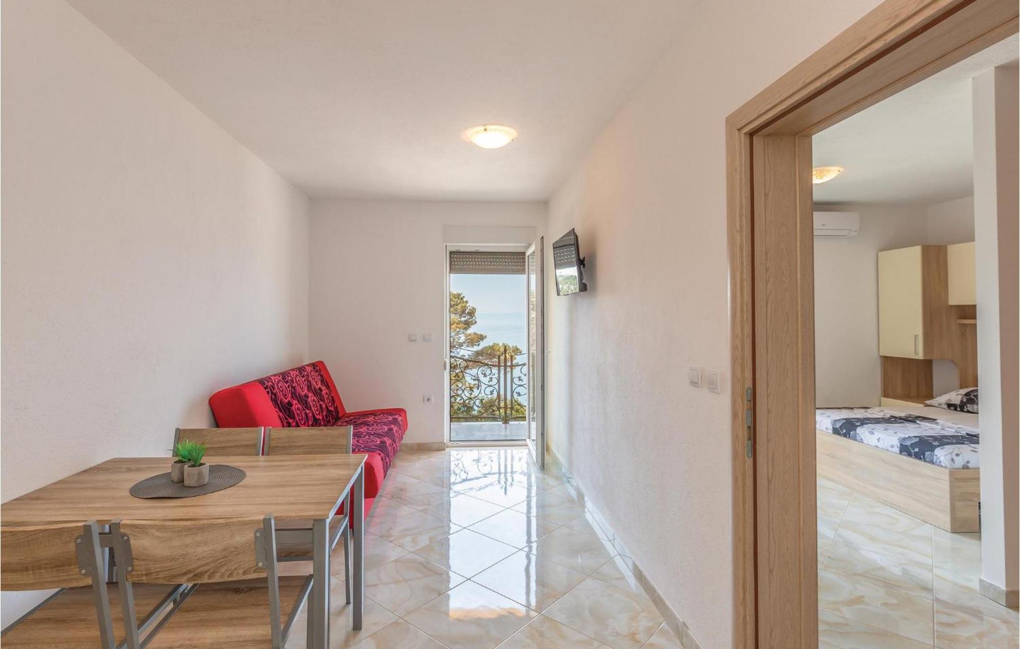 Nice Apartment In Krvavica With House Sea View Dış mekan fotoğraf